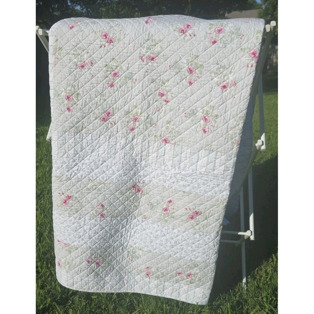 Simply Shabby Chic Queen Quilt Patchwork Roses/Stripes 100% Cotton EUC